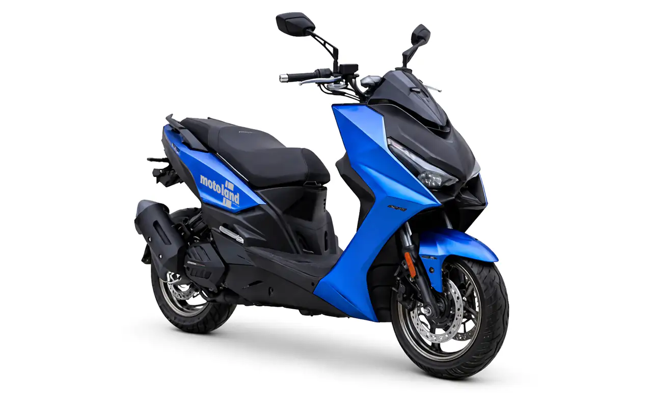 Scooter 200cc from Motoland in Leros